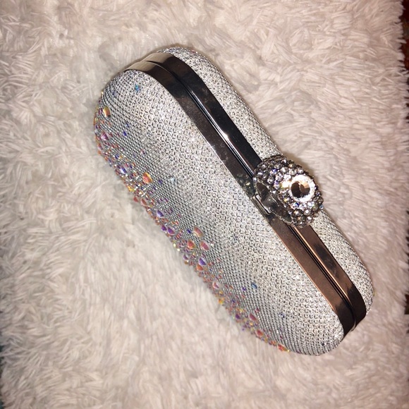 Evening Clutch - Picture 3 of 4